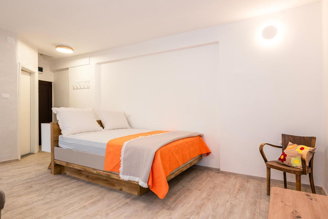 Studio Apartman Max Center Of The Old Town Free Parking Beautiful View Szybenik Zewnętrze zdjęcie
