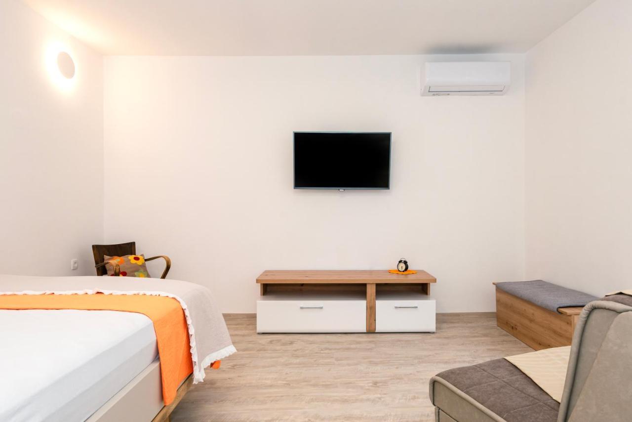Studio Apartman Max Center Of The Old Town Free Parking Beautiful View Szybenik Zewnętrze zdjęcie