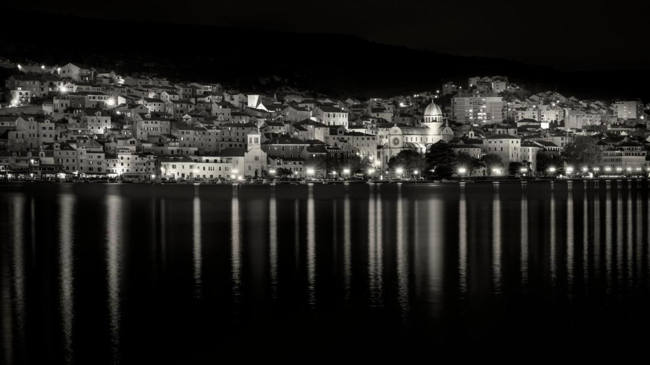 Studio Apartman Max Center Of The Old Town Free Parking Beautiful View Szybenik Zewnętrze zdjęcie